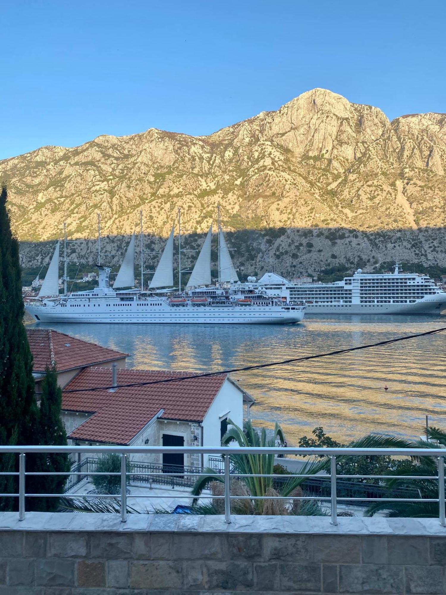 Blanka Sea View Apartments Kotor Luaran gambar