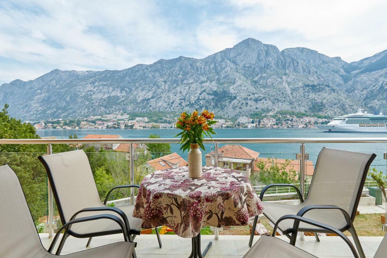 Blanka Sea View Apartments Kotor Luaran gambar