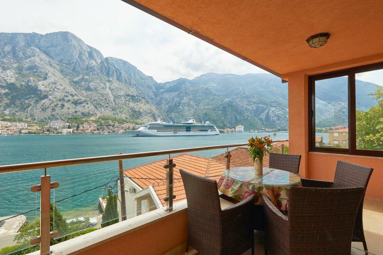 Blanka Sea View Apartments Kotor Luaran gambar