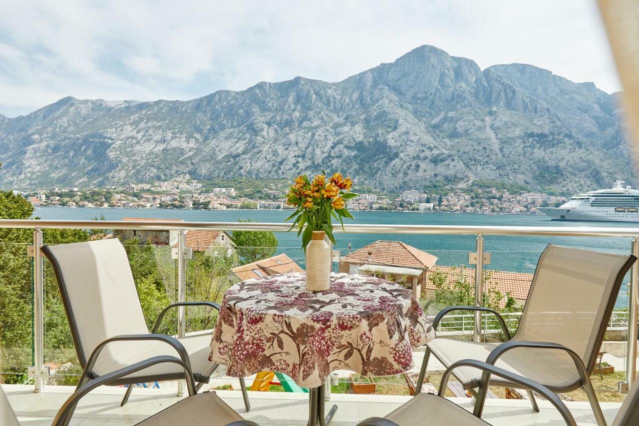 Blanka Sea View Apartments Kotor Luaran gambar