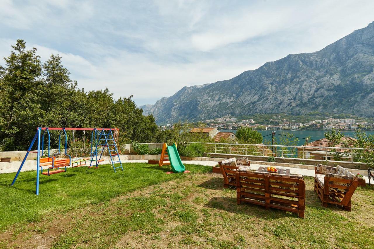 Blanka Sea View Apartments Kotor Luaran gambar